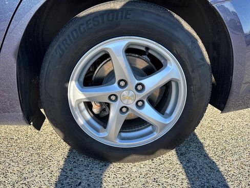 Used 2016 Chevrolet Malibu LS image 4