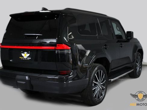 Used 2025 Lexus GX 550 image 6