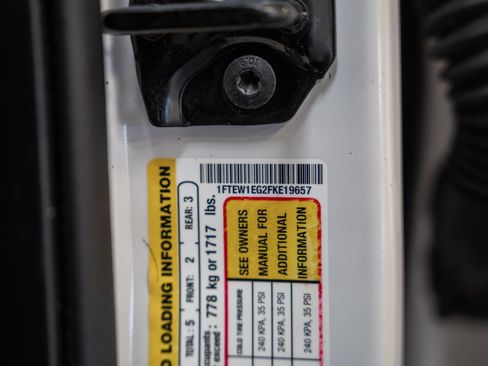 Used 2015 Ford F150 Lariat w/ Equipment Group 501A Mid image 47