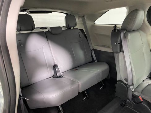 Used 2024 Toyota Sienna XLE image 11