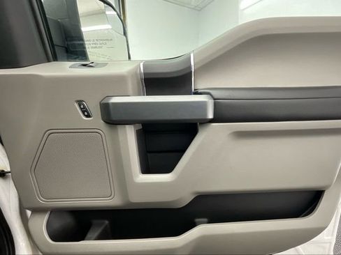 Used 2019 Ford F150 XLT w/ Trailer Tow Package image 12