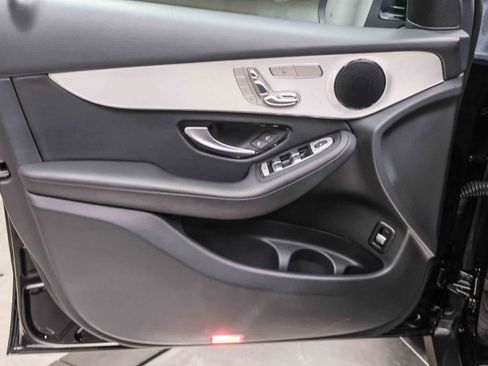Certified 2022 Mercedes-Benz GLC 300 image 27
