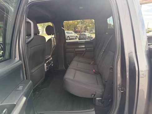 Used 2019 Ford F150 XLT w/ Equipment Group 302A Luxury AWD/4WD image 19