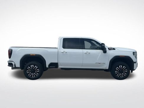 Used 2024 GMC Sierra 2500 AT4 w/ Max Trailering Package AWD/4WD image 8