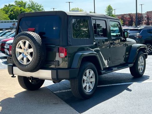 Used 2015 Jeep Wrangler Unlimited Sahara w/ Max Tow Package AWD/4WD image 40