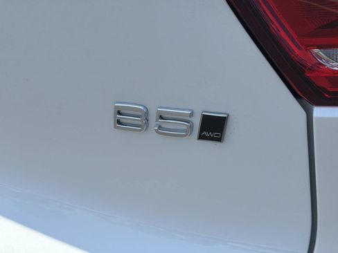 New 2026 Volvo XC40 B5 Core AWD/4WD image 22