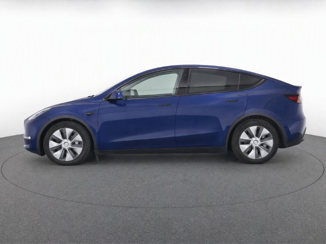 Used 2021 Tesla Model Y Long Range AWD/4WD image 37