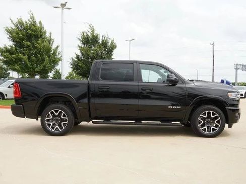 Used 2025 RAM 1500 Laramie w/ Sport Appearance Package AWD/4WD image 10