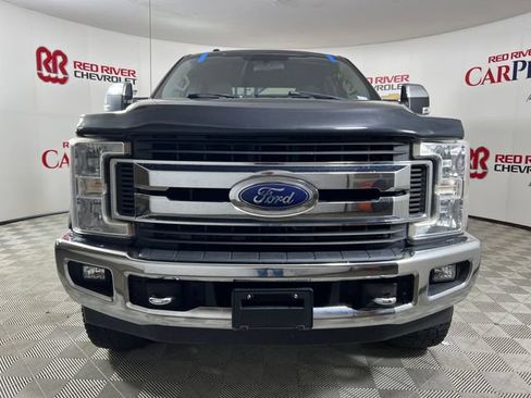 Used 2018 Ford F250 XLT w/ XLT Premium Package AWD/4WD image 2