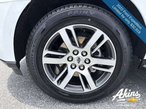 Used 2022 Ford Expedition Limited RWD image 14
