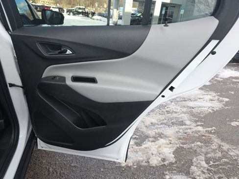 Used 2024 Chevrolet Equinox LS AWD/4WD image 11