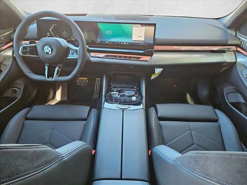 New 2026 BMW 530i xDrive image 14