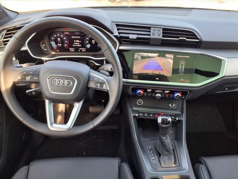 Used 2025 Audi Q3 2.0T Premium w/ Convenience Package image 14