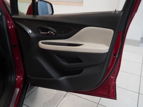 Used 2018 Buick Encore Preferred AWD/4WD image 23