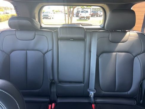 New 2025 Jeep Grand Cherokee Limited w/ Luxury Tech Group II image 17