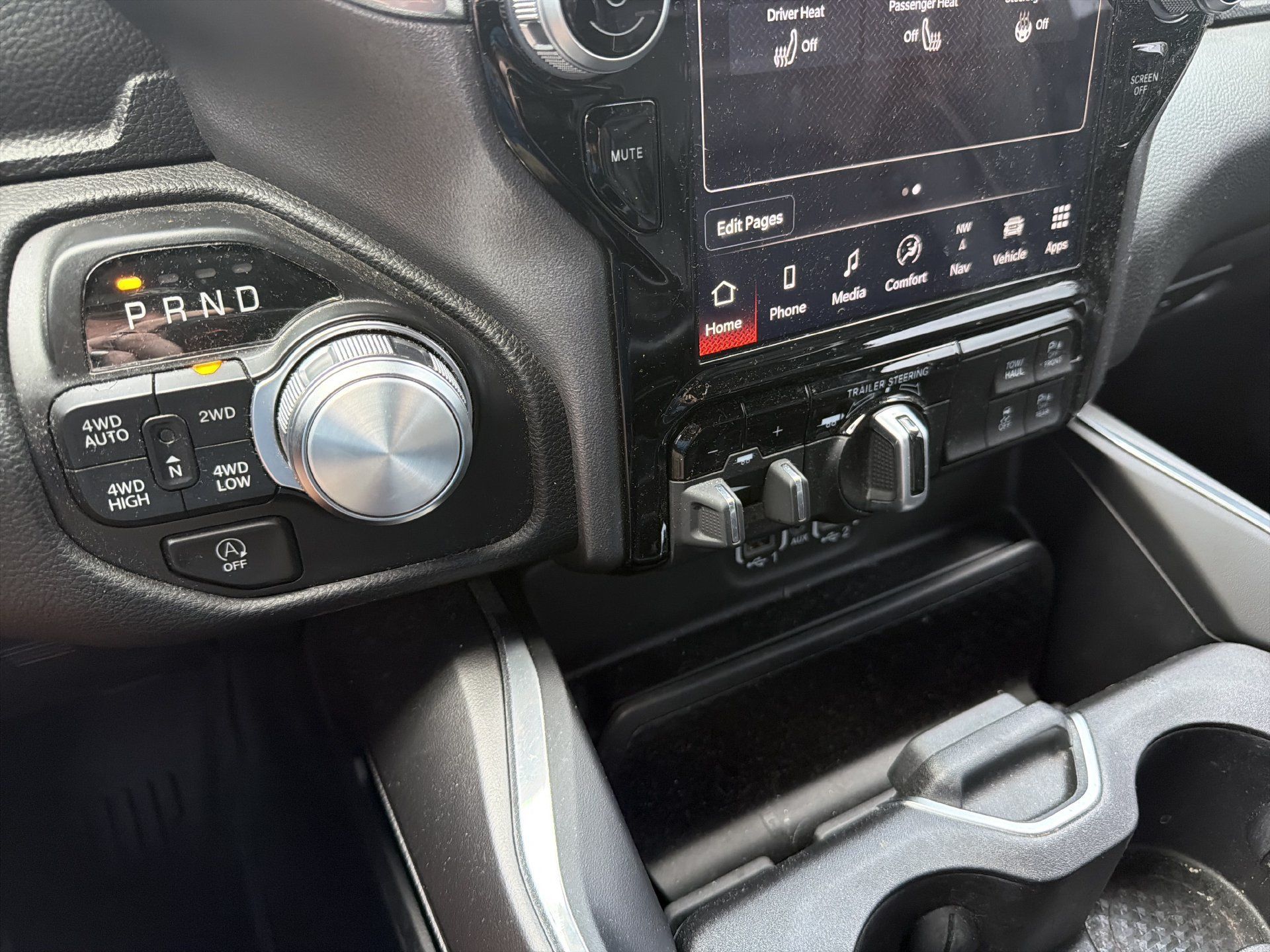 Used 2023 RAM 1500 Laramie AWD/4WD image 33