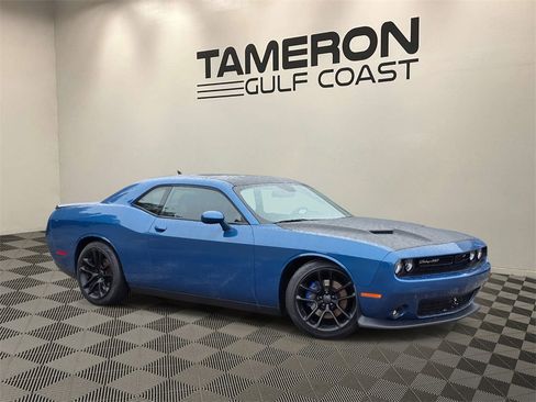 Used 2020 Dodge Challenger GT image 1