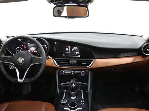 Used 2019 Alfa Romeo Giulia AWD w/ Cold Weather Package image 12