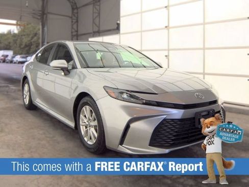 Used 2025 Toyota Camry LE FWD image 2