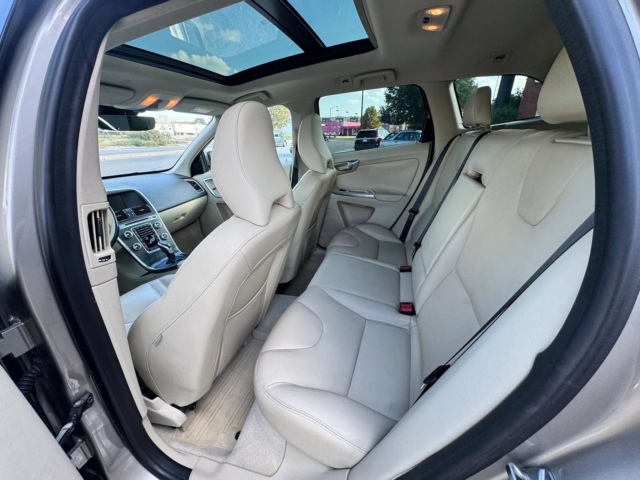 Used 2015 Volvo XC60 T5 Premier FWD image 13