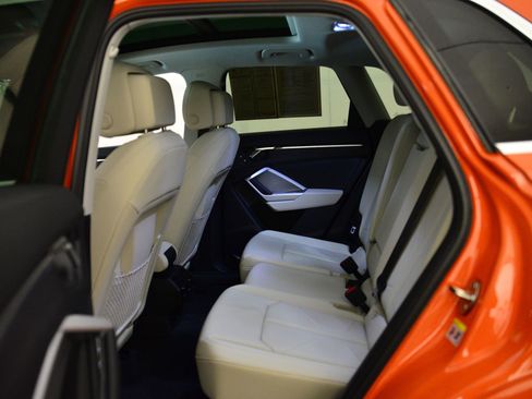 Used 2025 Audi Q3 2.0T Premium w/ Convenience Package image 11