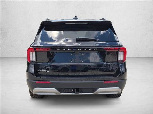 New 2026 Ford Explorer Active w/ Active Comfort Package RWD image 8