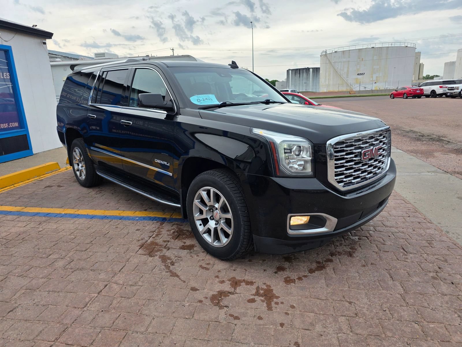 Used 2019 GMC Yukon XL Denali AWD/4WD image 3