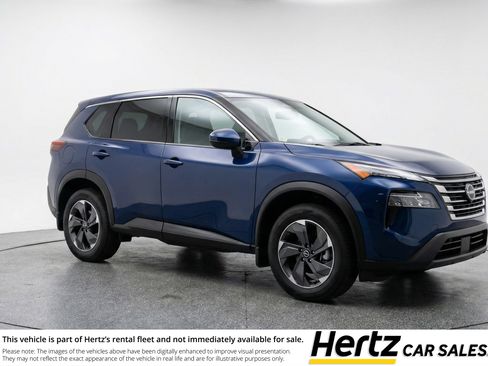 Used 2025 Nissan Rogue SV AWD/4WD image 1