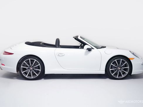Used 2014 Porsche 911 Carrera RWD image 3