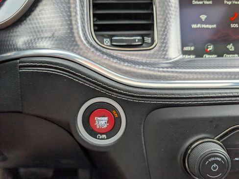 Used 2020 Dodge Charger SRT Hellcat w/ Harman/Kardon Audio Group RWD image 27