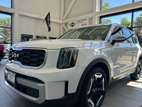 Used 2024 Kia Telluride S w/ S Sunroof Package AWD/4WD image 1