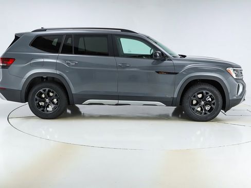 New 2026 Volkswagen Atlas Peak Edition AWD/4WD image 10