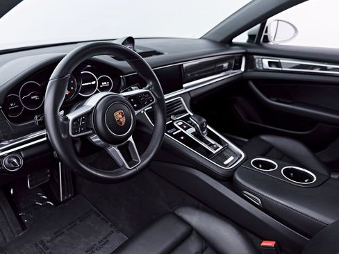 Used 2018 Porsche Panamera 4S AWD/4WD image 2