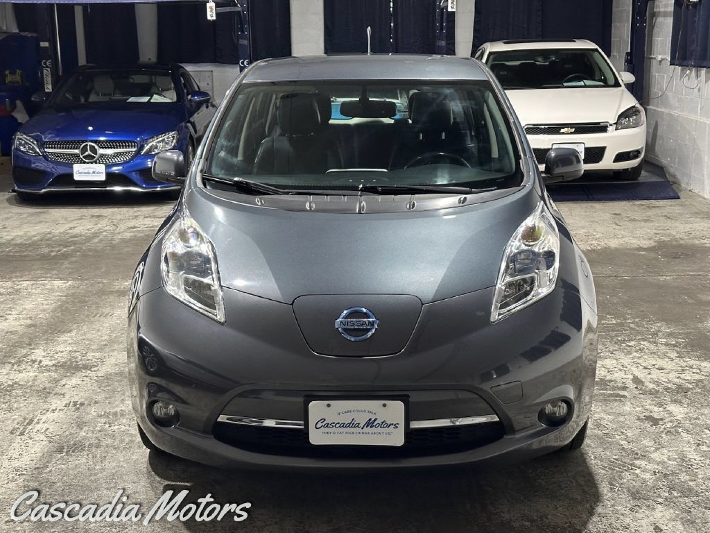 Used 2013 Nissan Leaf SL FWD image 4