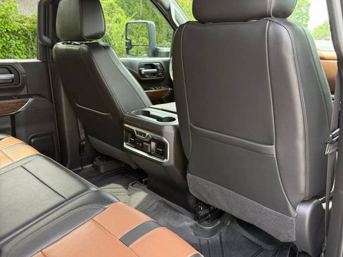 Used 2023 Chevrolet Silverado 2500 High Country w/ Z71 Off-Road Package AWD/4WD image 24
