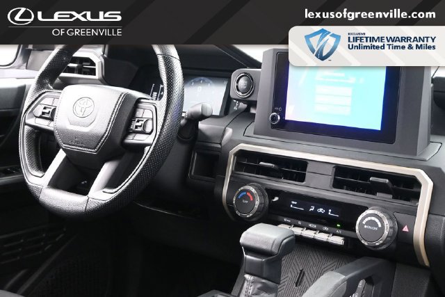 Used 2025 Toyota Tacoma SR AWD/4WD image 30
