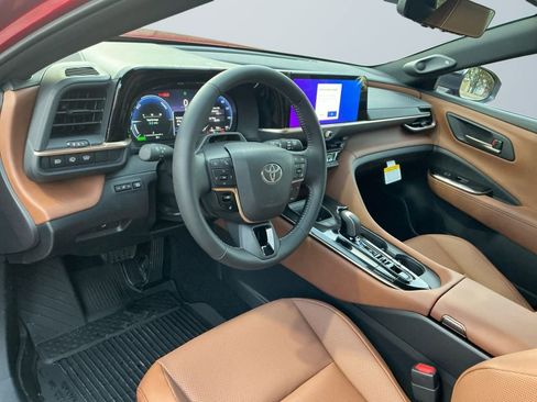 New 2026 Toyota Crown Signia Limited image 11