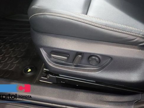 Used 2025 Toyota Camry SE w/ Convenience Package AWD/4WD image 12