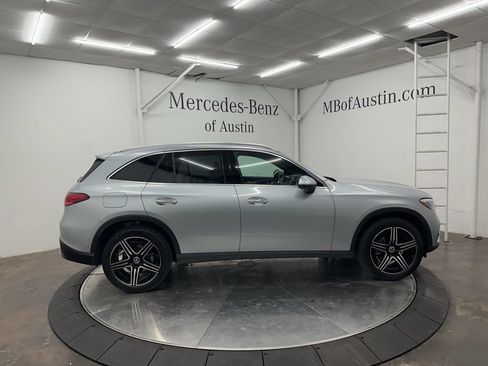 Used 2026 Mercedes-Benz GLC 300 image 8