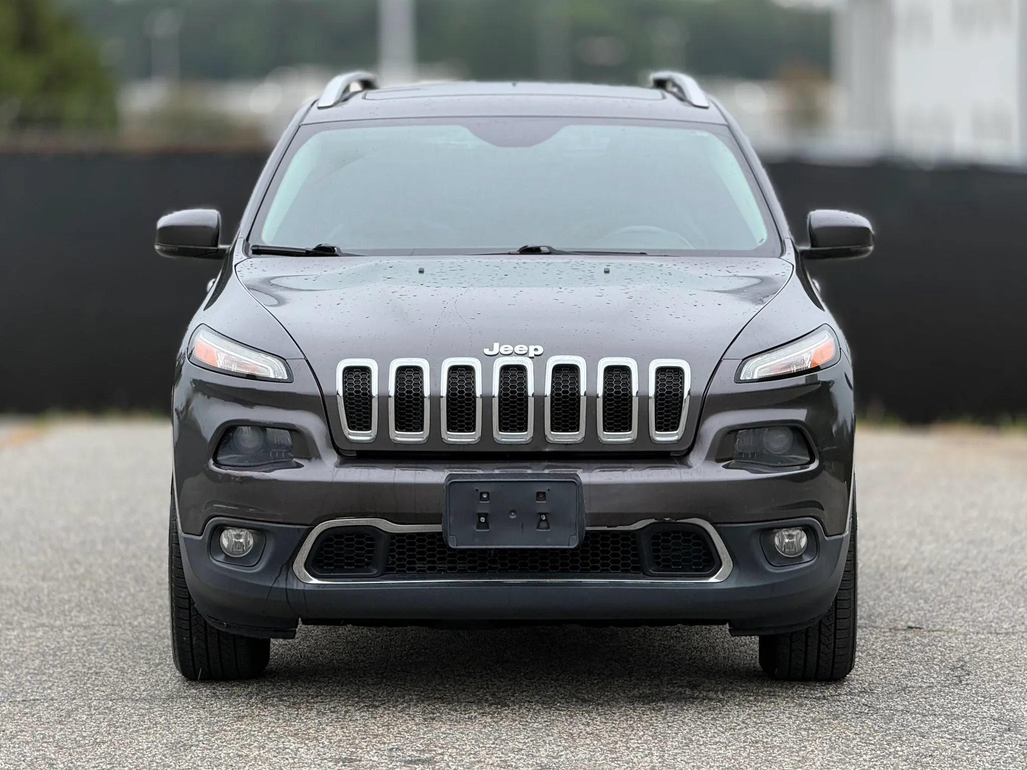 Used 2016 Jeep Cherokee Limited AWD/4WD image 5