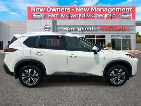 Used 2023 Nissan Rogue SV w/ SV Premium Package AWD/4WD image 4