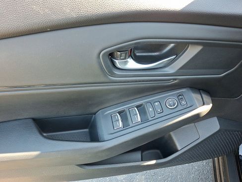 Used 2023 Honda Accord EX image 12