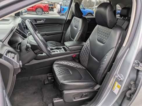 Used 2024 Ford Edge Titanium image 7