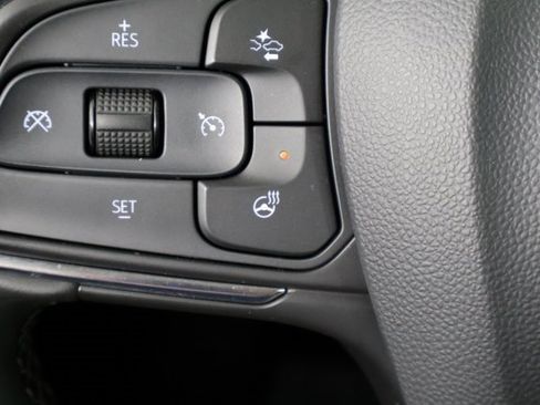 Used 2025 Buick Encore GX Avenir image 31