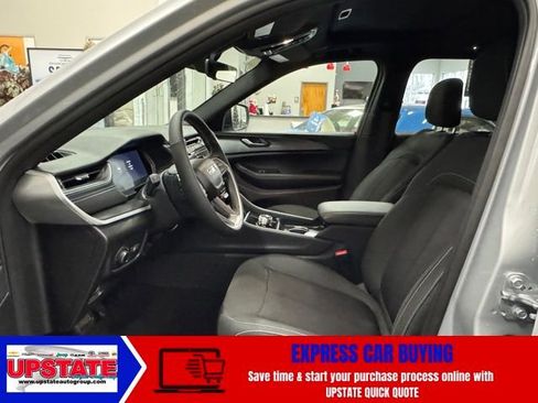 New 2025 Jeep Grand Cherokee Laredo X w/ Luxury Tech Group I image 6