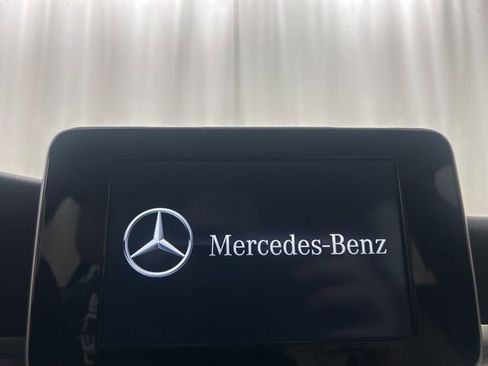 Used 2016 Mercedes-Benz C 300 4MATIC Sedan image 14