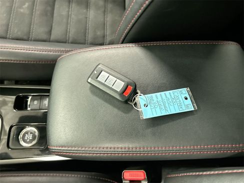 Used 2020 Mitsubishi Outlander LE image 12