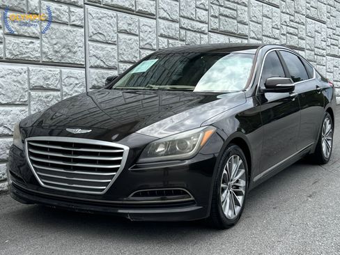 Used 2015 Hyundai Genesis 3.8 RWD image 1