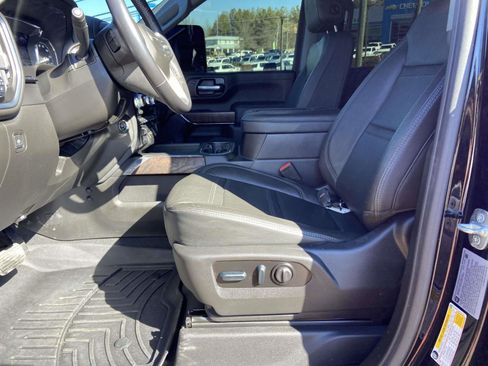 Used 2022 GMC Sierra 2500 Denali w/ Technology Package image 5