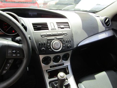 Used 2010 MAZDA MAZDA3 s Sport image 11